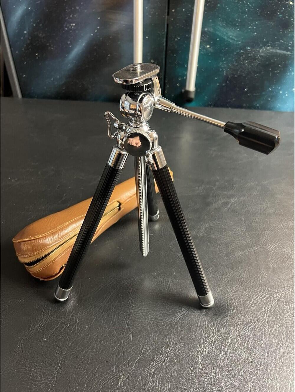 VTG VIVO 9-Section Elevator Chrome Tripod W/ 46” Compact Leather Case Japan